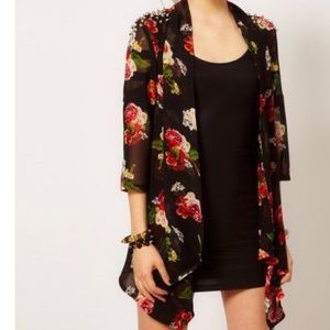 Floral kimono with bronze studded shoulders